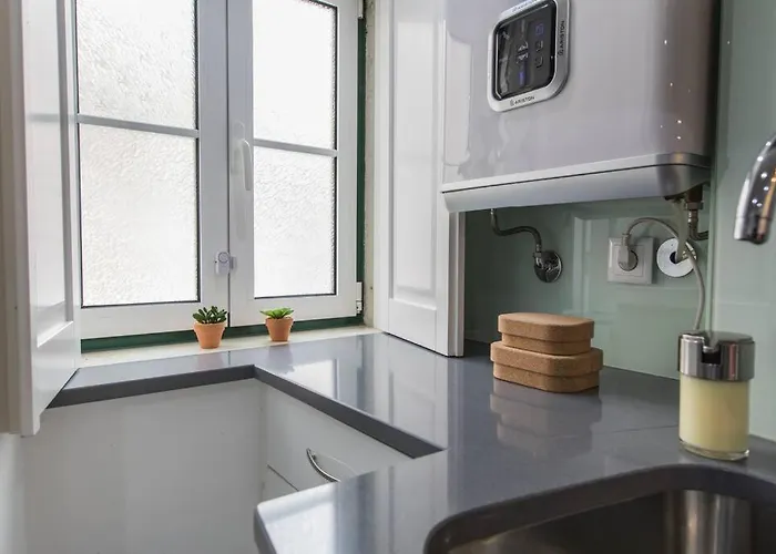 Panteao House In Alfama - With A/c شقة